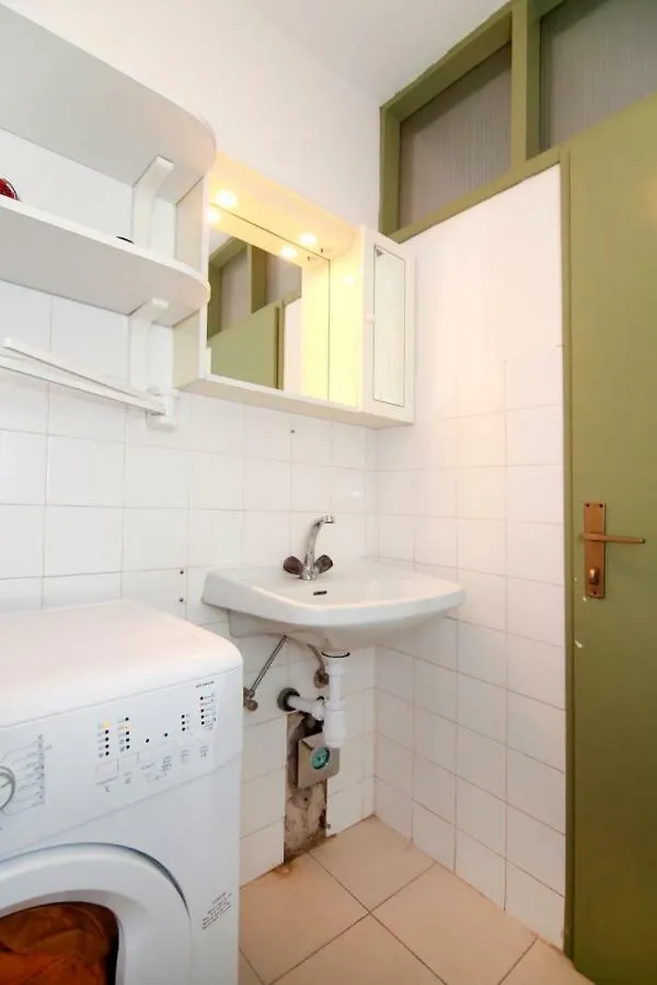 Tiho'S Apartments Split